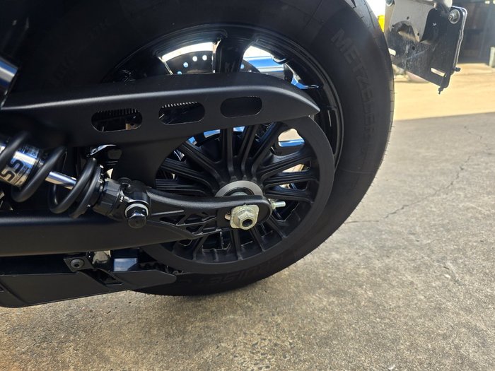 2022 Indian SCOUT ROGUE STEALTH GRAY