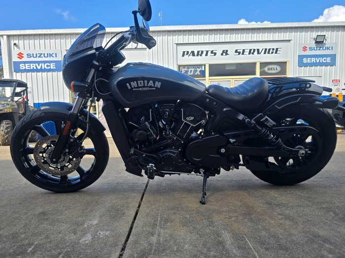 2022 Indian SCOUT ROGUE STEALTH GRAY
