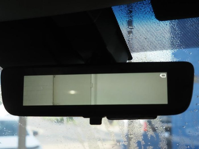 2022 Toyota Hiace Commuter GL