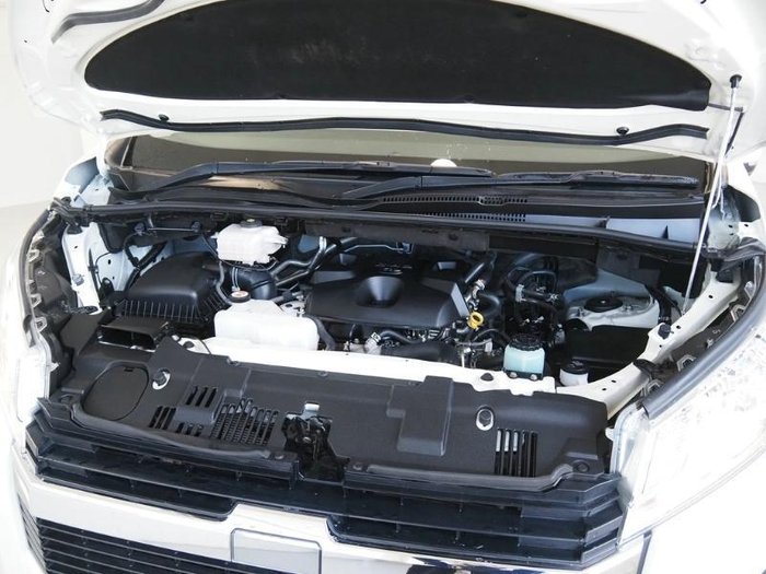 2022 Toyota Hiace Commuter GL