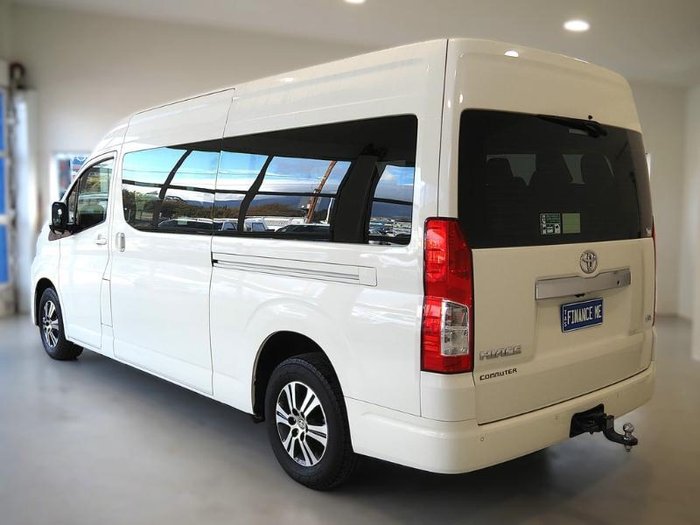 2022 Toyota Hiace Commuter GL