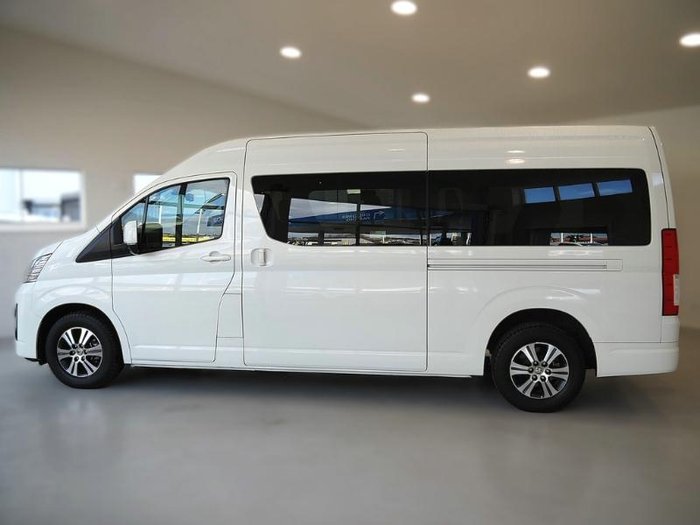 2022 Toyota Hiace Commuter GL