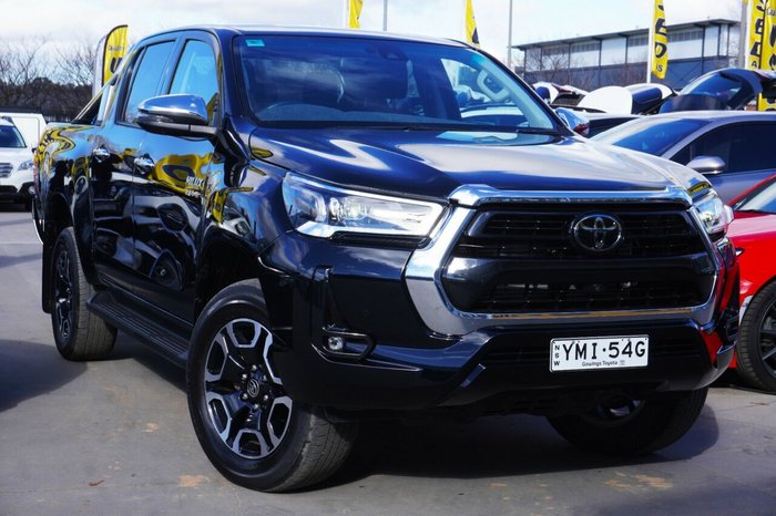 2022 Toyota Hilux SR
