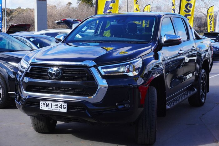 2022 Toyota Hilux SR