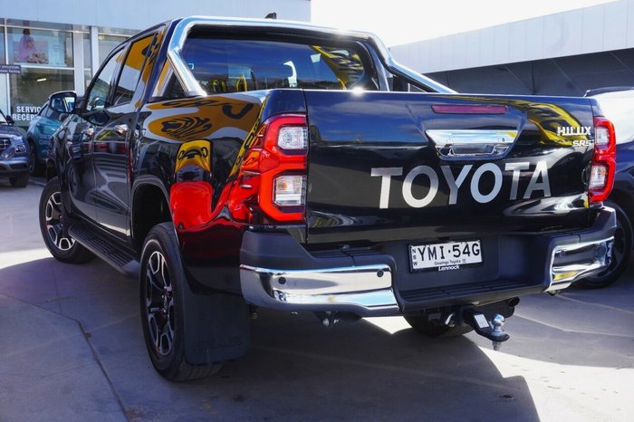 2022 Toyota Hilux SR