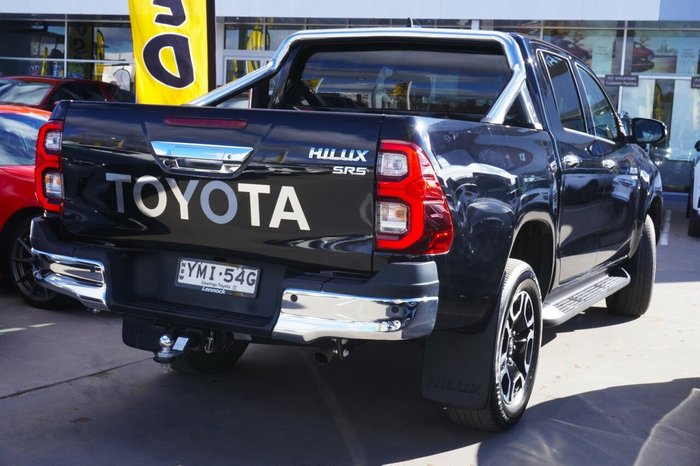 2022 Toyota Hilux SR