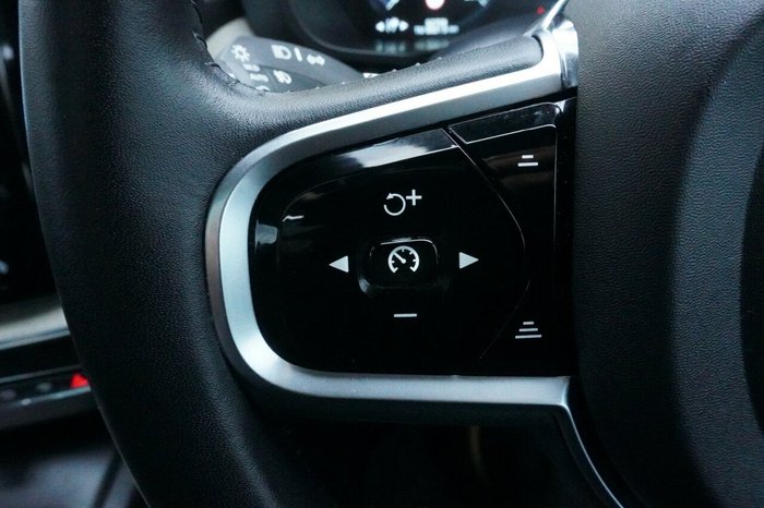 2021 Volvo XC60 T5 Inscription