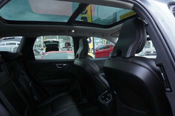 2021 Volvo XC60 T5 Inscription