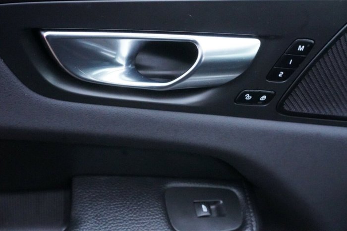 2021 Volvo XC60 T5 Inscription