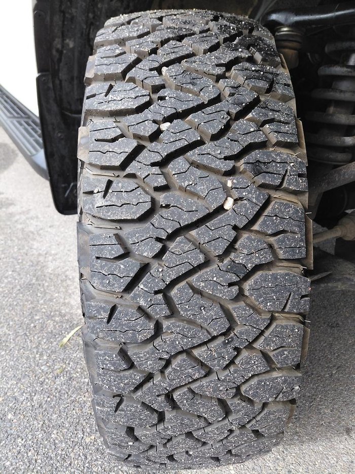 2023 Toyota Hilux SR