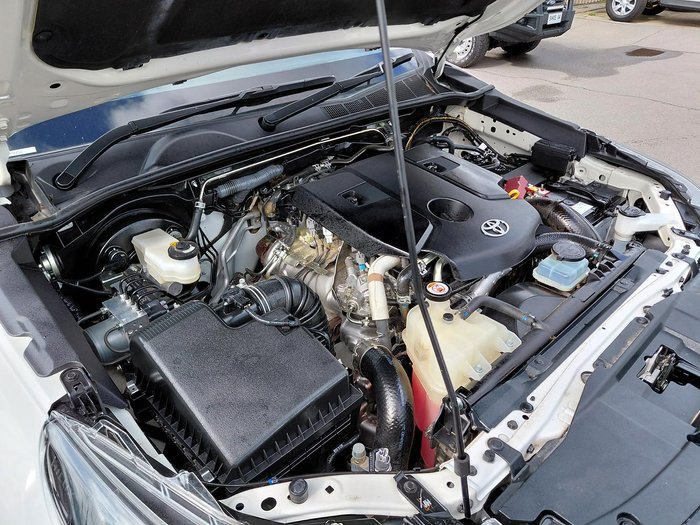 2023 Toyota Hilux SR