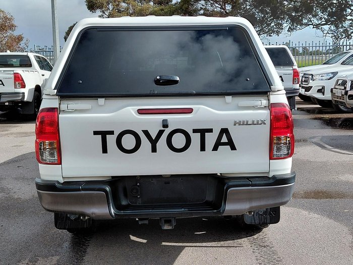 2023 Toyota Hilux SR