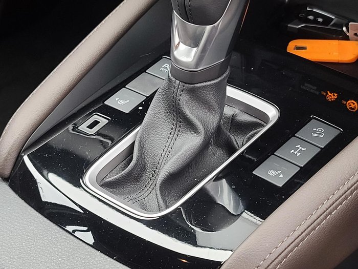 2024 Mazda BT-50 Thunder