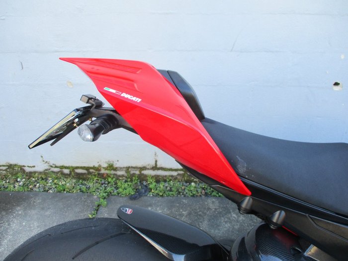 2020 DUCATI STREETFIGHTER V4 RED
