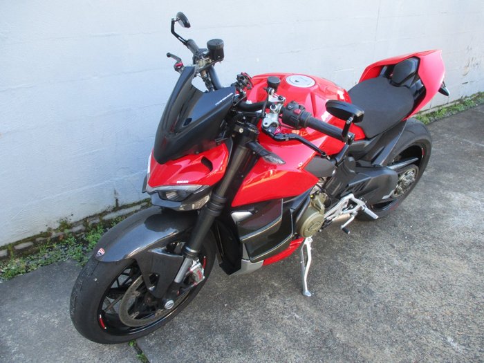 2020 DUCATI STREETFIGHTER V4 RED