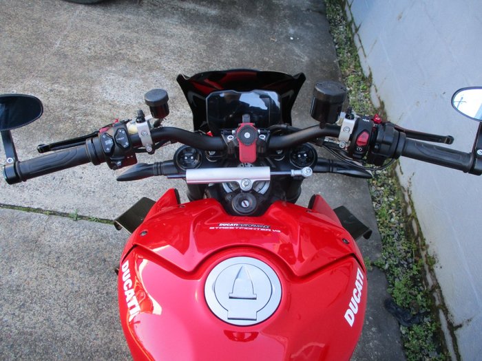 2020 DUCATI STREETFIGHTER V4 RED