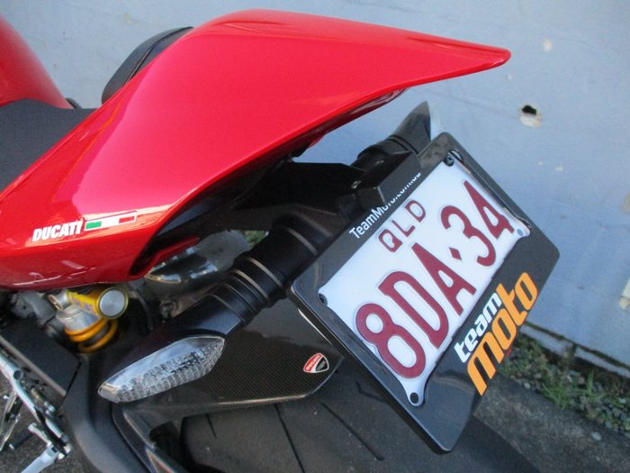 2020 DUCATI STREETFIGHTER V4 RED
