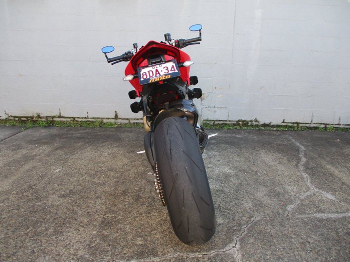 2020 DUCATI STREETFIGHTER V4 RED