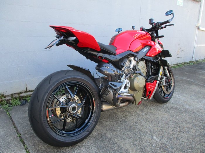 2020 DUCATI STREETFIGHTER V4 RED
