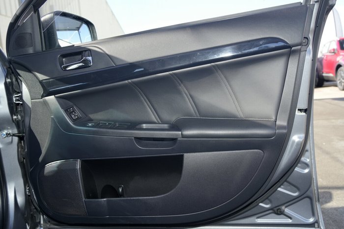 2015 Mitsubishi Lancer LS