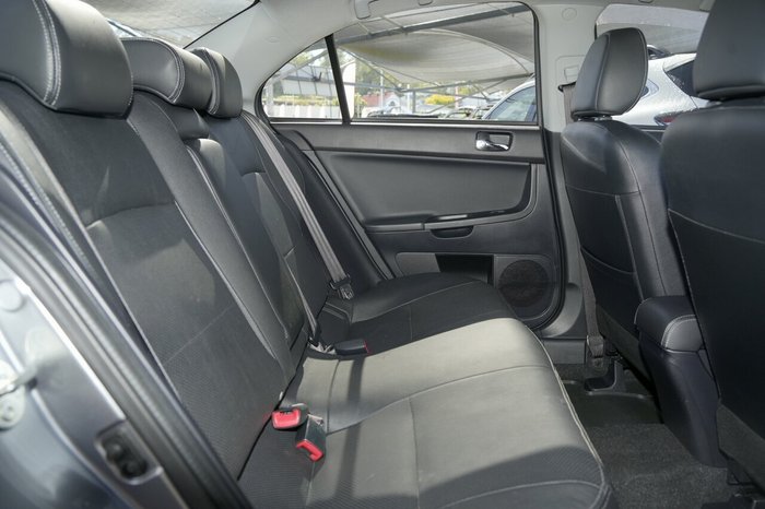 2015 Mitsubishi Lancer LS