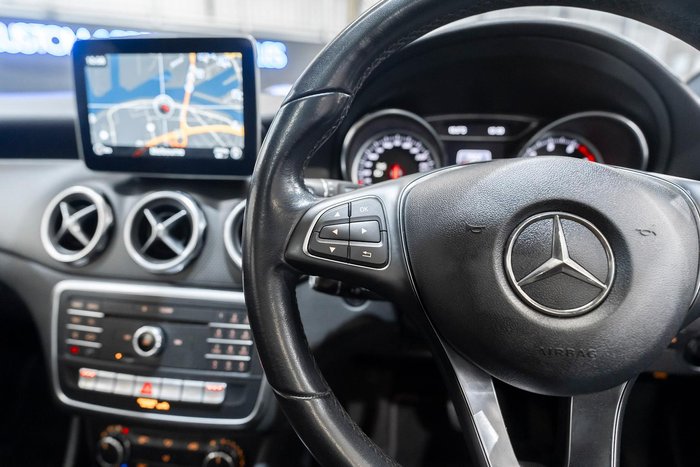2019 Mercedes-Benz GLA-Class GLA180