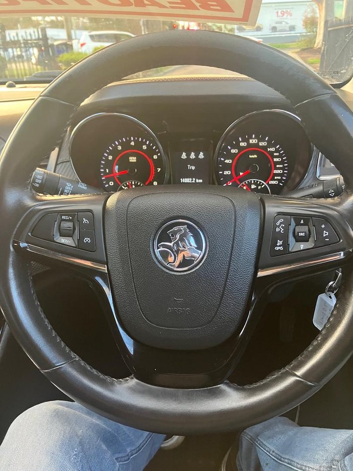 2013 Holden Commodore SV6 VF MY14 Heron White