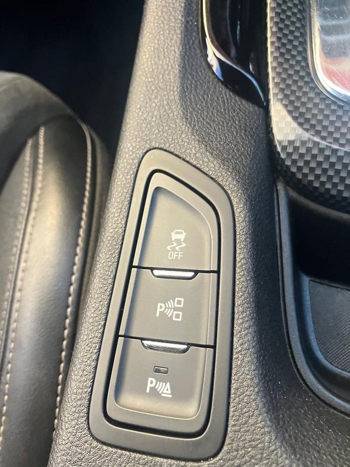 2013 Holden Commodore SV6 VF MY14 Heron White