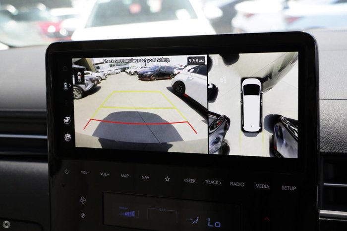 2025 Hyundai STARIA Highlander