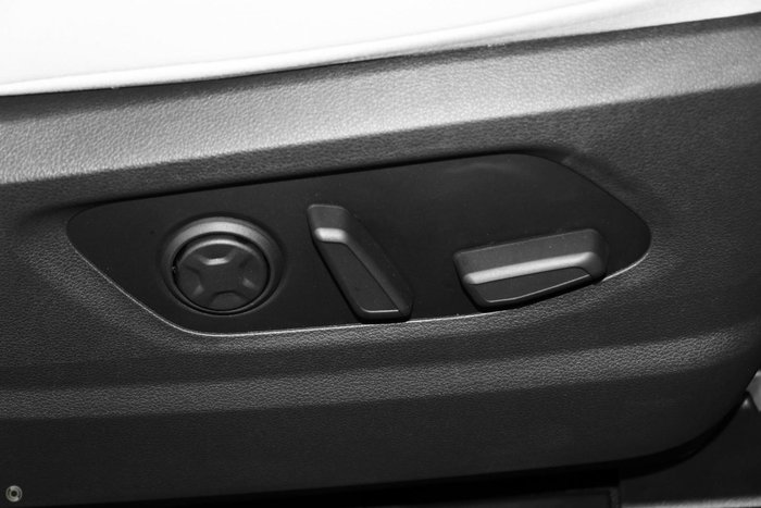 2025 Hyundai STARIA Highlander