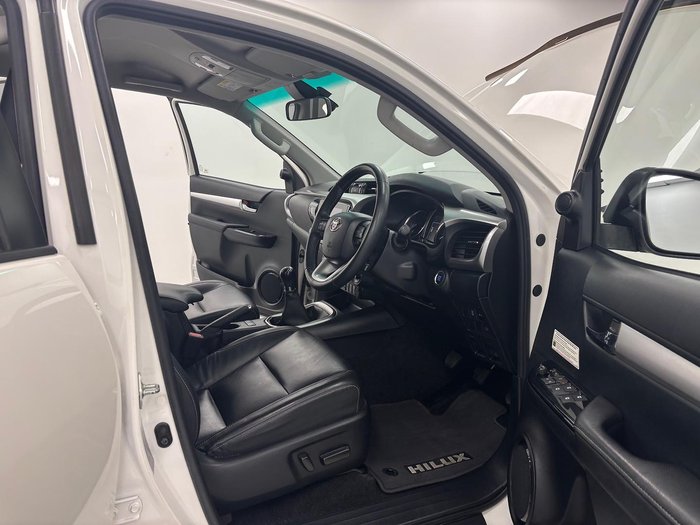 2021 Toyota Hilux SR5 GUN126R 4X4 Dual Range Crystal Pearl