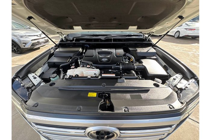 2022 Toyota Landcruiser VX