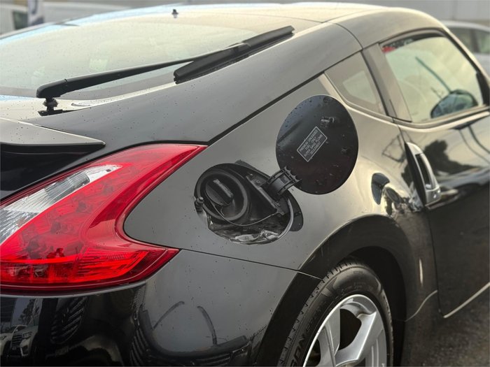 2010 NISSAN 370Z