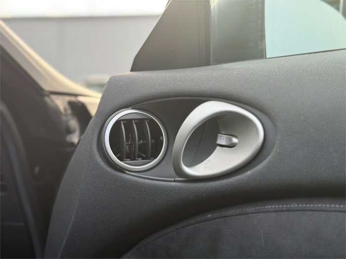 2010 NISSAN 370Z