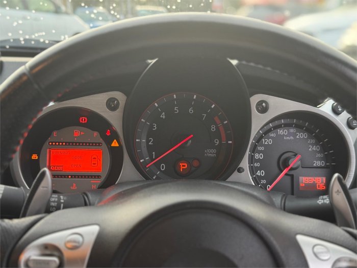 2010 NISSAN 370Z