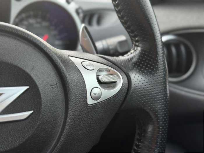2010 NISSAN 370Z