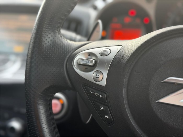 2010 NISSAN 370Z