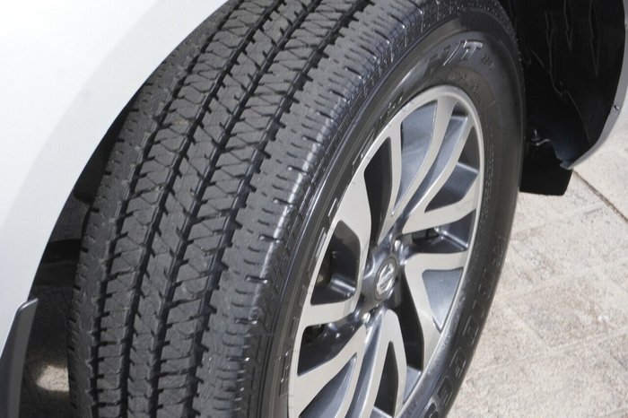 2019 Nissan Navara ST-X