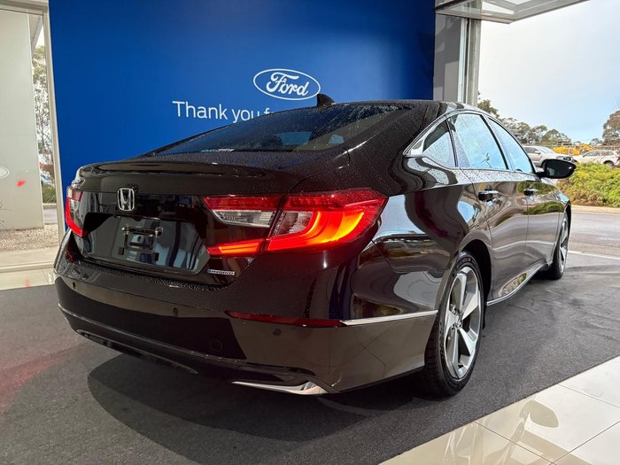 2020 Honda Accord VTi-LX