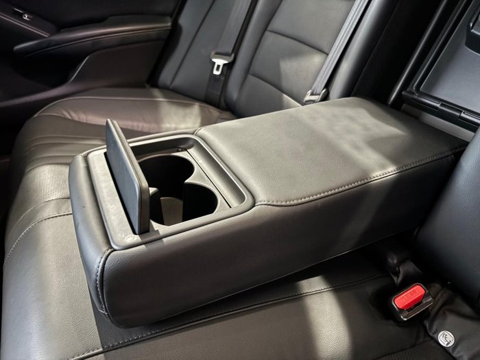2020 Honda Accord VTi-LX