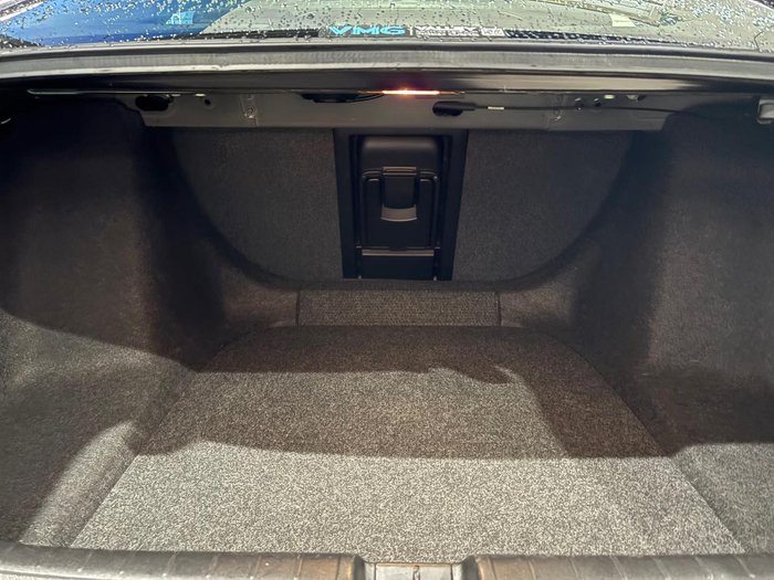 2020 Honda Accord VTi-LX