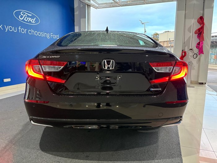 2020 Honda Accord VTi-LX