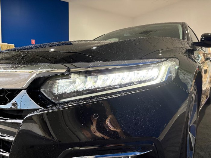 2020 Honda Accord VTi-LX