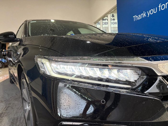 2020 Honda Accord VTi-LX