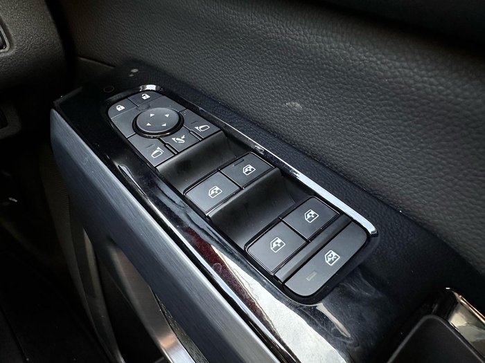 2024 Nissan Pathfinder Ti