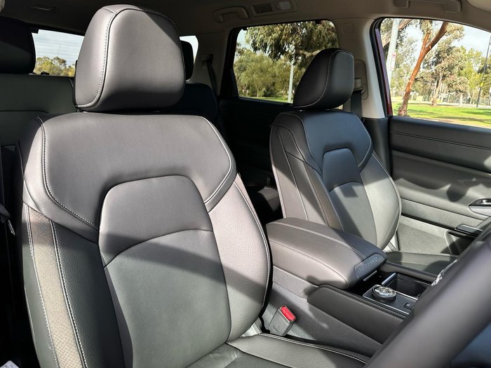2024 Nissan Pathfinder Ti