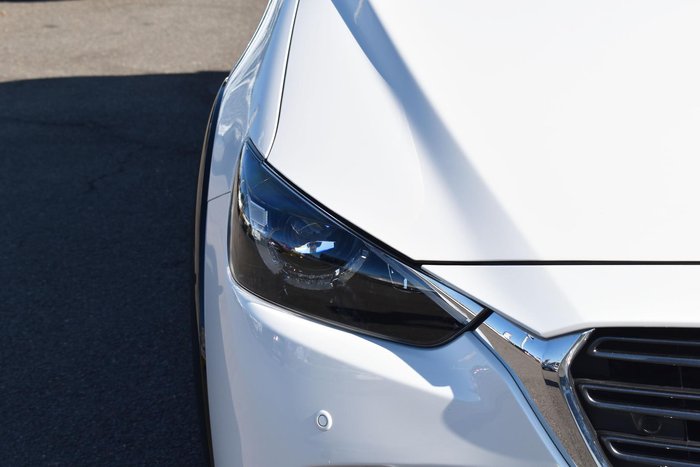 2023 Mazda CX-3 sTouring DK White