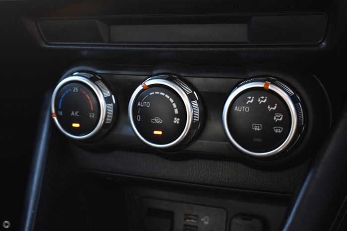 2023 Mazda CX-3 sTouring DK White