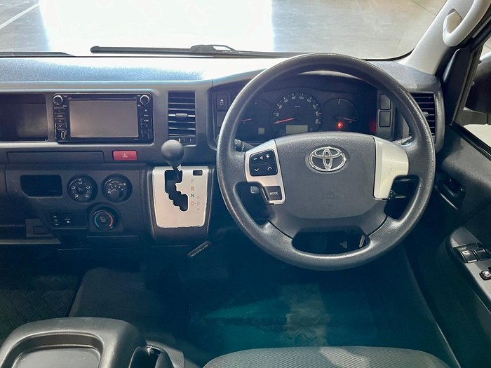 2018 Toyota Hiace Commuter TRH223R French Vanilla