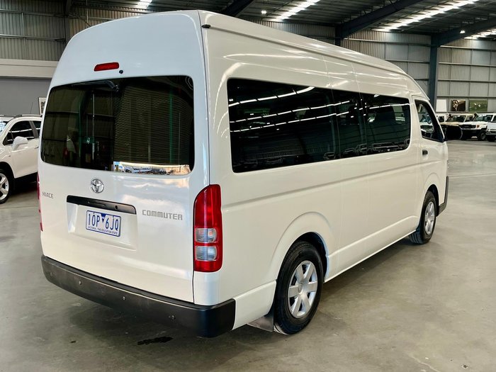 2018 Toyota Hiace Commuter TRH223R French Vanilla